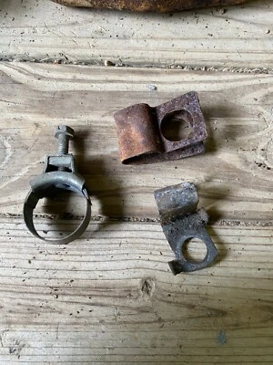 1970s Ford Torino Mustang Truck 400 351M line clip holder etc lot carburetor? - Image 1 of 4