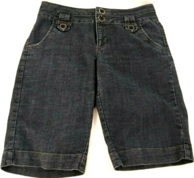 Bermuda feminina ONE 5 ONE TAMANHO 10 jeans azul algodão poliéster elastano - Imagem 1 de 4