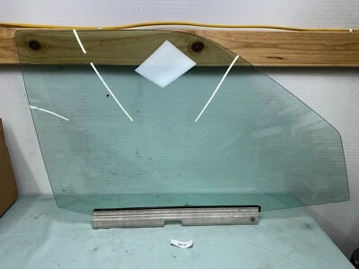 86-93 Mercedes 190 190E 190D W201 Front RH Passenger Right Window Door Glass - Image 1 of 4