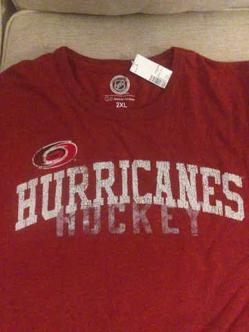 Men's 2XL NHL Carolina Hurricanes Hockey T-Shirt NEW Rare Burgundy Color Cover