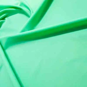 Tela premium verde claro colores lisos Spandex 4 vías elástica 60" de ancho para trajes de baño - Imagen 1 de 5