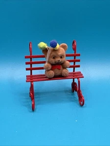 Rot Metall mit Teddybär Luftballons Ornament - Bild 1 von 4