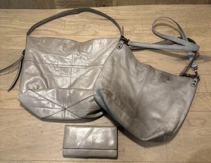 Elegante Bolso de Hombro Hobo Marca Hobo de Cuero Holgado Cartera Plus Cartera Ceniza Taupe - Imagen 1 de 24
