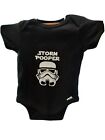 Storm Pooper Trooper Helm Star Wars inspiriertes Design 0-3 Monate Baby Gerber Strampler