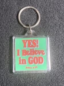 ¡Sí! Llavero de plástico I Believe In God - Imagen 1 de 5