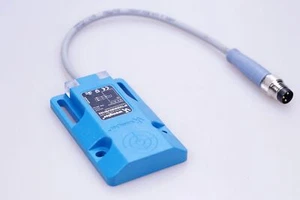 Wenglor IP100NK60VBI163 Induktiver Sensor Sn 10 mm - Picture 1 of 4