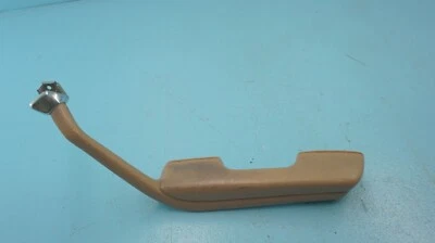   MERCEDES-BENZ 380SL R107 560SL 450SL, ALÇA DE APOIO DE BRAÇO DA PORTA LATERAL DIREITA BEGE  - Imagem 1 de 4
