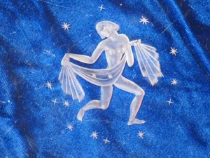 Art Nouveau Orrefors Glass plate wheel Engraved Nude stars 1920's-30's Art Deco - Picture 1 of 1