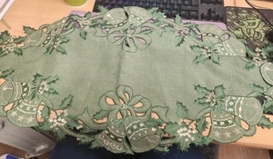 CHRISTMAS TABLE RUNNER GREEN BELLS DESIGN and RED  STAR MIDDLE PLACEMAT - Picture 1 of 6