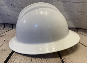 Bullard Classic Hard Hat Helmet White Flex Gear Adjust C33 Type I Class E&G USA - Picture 1 of 15