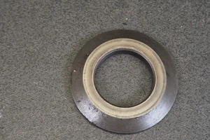 SPACER,THRUST,T=5. KAWASAKI GPX600 88-96 92026-116 23518 - Bild 1 von 5