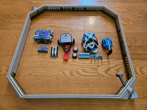BATTLEBOTS HEXBUG Arena Pro WITCH DOCTOR con bot de empuje, TOMBSTONE probado ver video - Imagen 1 de 24
