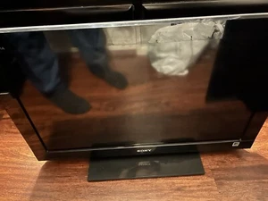 Sony Tv And Remote - Picture 1 of 3