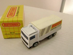 1990 MATCHBOX SUPERFAST MB 49 VOLVO TILT TRUCK PIRELLI GRIPPING STUFF NEW IN BOX - Picture 1 of 3