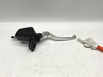 Aprilia SL750 Shiver front brake cylinder front brake master cylinder (3) 12' - Image 1 of 4