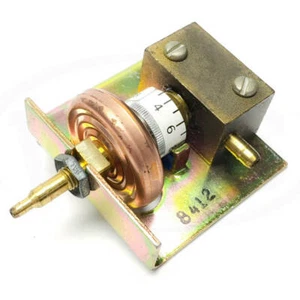 Johnson Controls V-6040-1 Pilot Valve, N.O., 1 to 20 PSIG - Picture 1 of 4