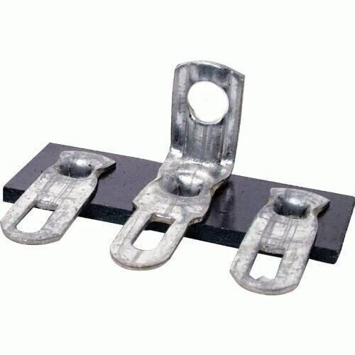 Terminal Strip - 3 Lug, 2nd Lug Common, Horizontal, Pack of 5 - Image 1 of 1