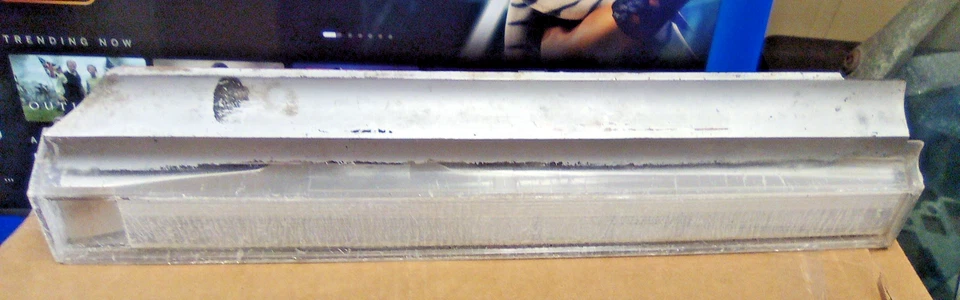 1981-1988 Cutlass Supreme Gbody PASSENGER SIDE RH luz reversa LOC-146DG - Imagem 1 de 4