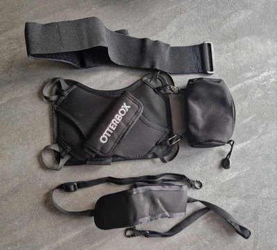 OtterBox Utility Latch II with Accessory Bag for 7-9 inch Tablet, Black, Non-Ret - Image 1 of 4