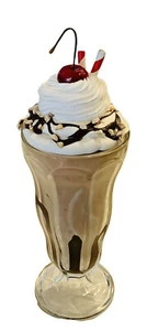 DEZICAKES Batido Falso Alimento Artificial Batido Chocolate Falso - Imagen 1 de 6