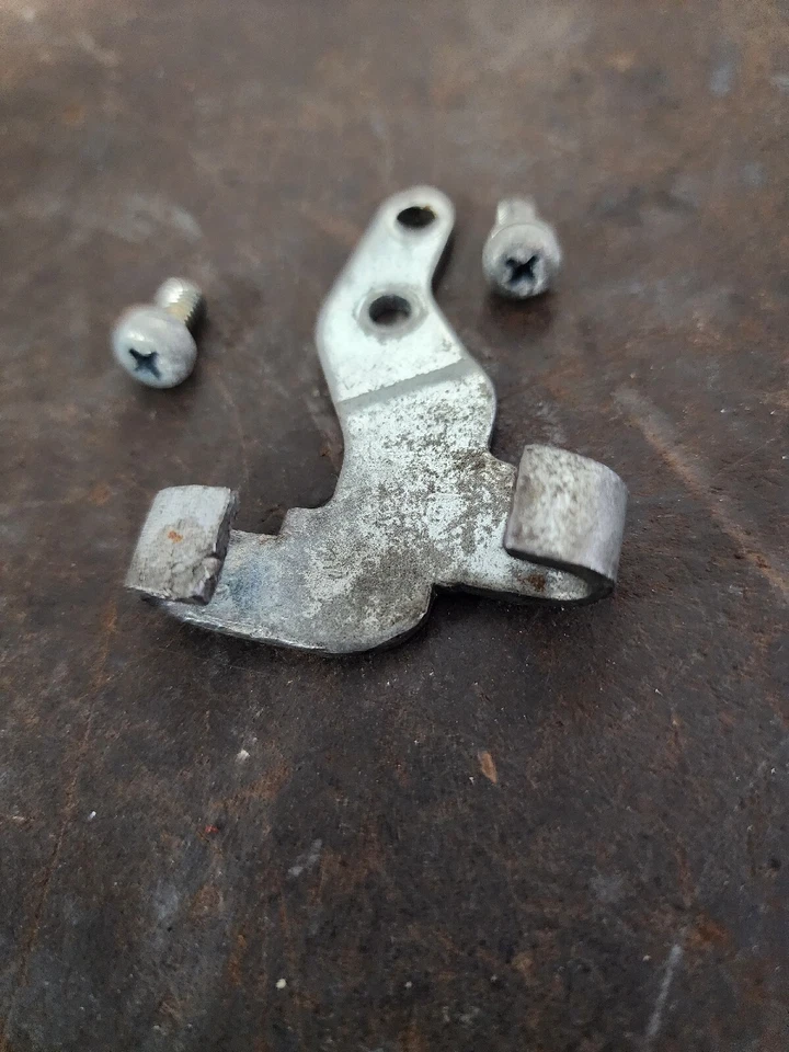 1995-1998 HONDA CBR600 F3 Carburador Acelerador Cable Soporte y Tornillos Foto 1 de 1