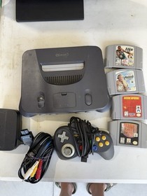 Nintendo 64 N64 Console w/  Controller and  Games - Tested/Works