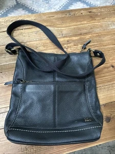 The Sak Iris Pebbled Leather Crossbody Bag Black Pockets EUC - Picture 1 of 5