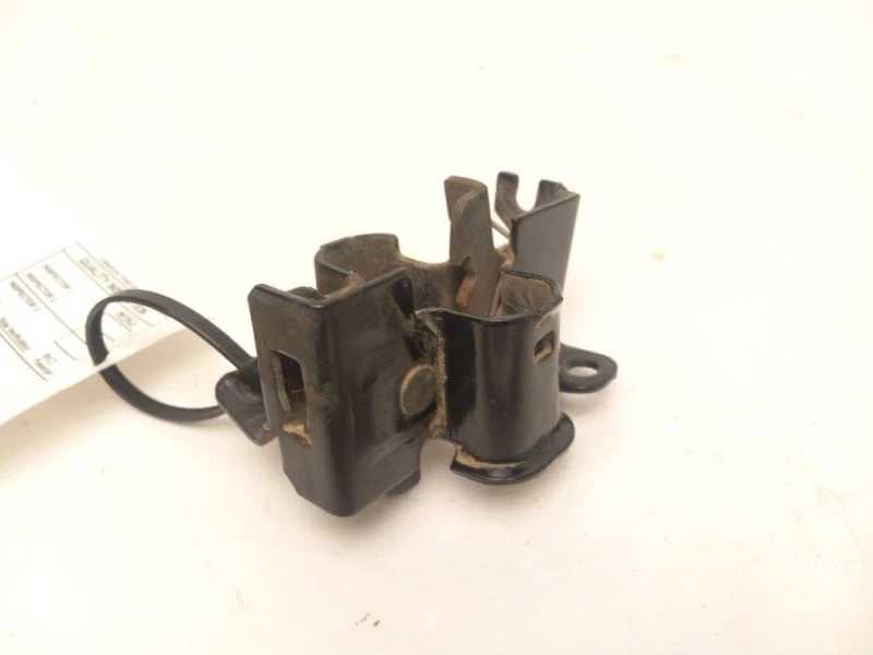 PESTILLO CAPÓ MERCEDES-BENZ E320 2004 Foto 1 de 4