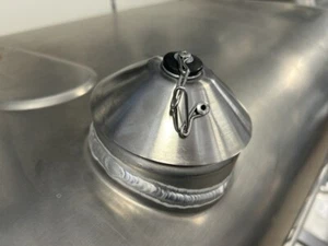 Universal fuel tank anti-theft protection, fits tanks with filling neck 100mm - Picture 1 of 9