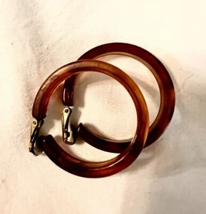 Orecchini vintage anni 40 bachelite radice birra marrone rockabilly cerchi deco vintage - Foto 1 di 3