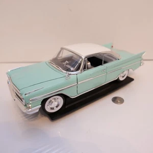FAIRFIELD MINT 1961 DESOTO ADVENTURE ROAD FIRMA VERDE CHIARO 1/18 VINTAGE - Foto 1 di 2