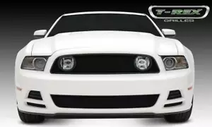 T-Rex Grill 47525 Sport Series Lower Grill Insert Fits 2013-2014 Ford Mustang - Foto 1 di 5