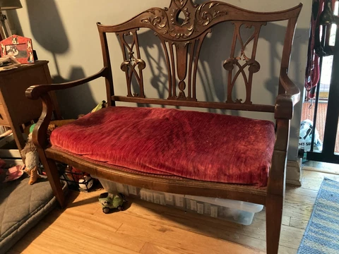 ANTIQUE LOVESEAT - WALNUT? MAHOGANY?  - NEEDS A BIT OF LOVE - LOCAL PICK UP ONLY Cover
