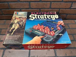Electronic Stratego 1982 - Milton Bradley - Como se lee - Imagen 1 de 3