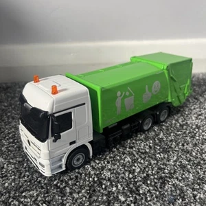 Siku 2938 Garbage Truck 1:50 Scale - Picture 1 of 4