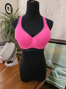 Under Armour Pink Compression Heat Gear Sports Bra Women's Size 34DD - Picture 1 of 6