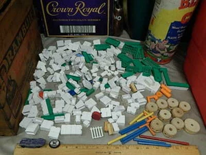 Block City [Tri-State Plastic Molding] Random Pieces ~ Tinker Toy ~ Tootsie Car - Picture 1 of 12