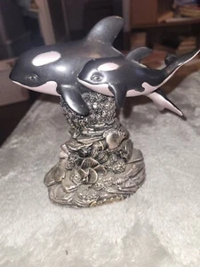 Vintage Sea World Pewter Figurine Statue Mom & Baby Shamoo Orca Killer Whale - Picture 1 of 6