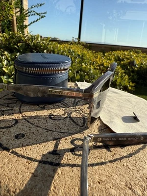 Gafas de sol LOUIS VUITTON Z1339U Wellington tipo soplado plegables para hombre Foto 1 de 4