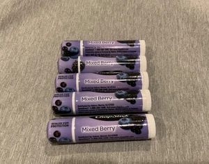 ~ 5 Tuben versiegelt neu Chapstick gemischt Beere Lippenbalsam 0,15 Oz ~ - Bild 1 von 1