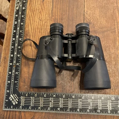 Bushnell 10x50 Wide Angle Binoculars with Strap and case - Image 1 of 4
