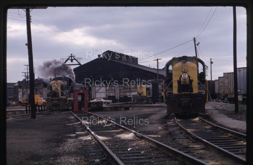 Original Slide EL #904 RS’s Erie Lackawanna Cleveland OH 1969 55th St Yd SHOPS - Image 1 of 3