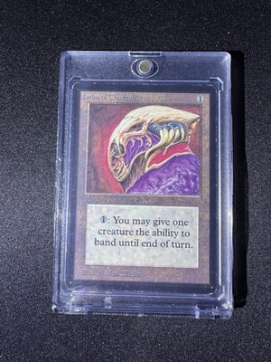 Magic: The Gathering Trading Card Helmet of Chatzuk ORIGINAL BETA VERSION ¡REAL! - Image 1 of 4