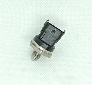 BOSCH FUEL INJECTOR RAIL PRESSURE SENSOR - 0261545055 VAUXHALL 2.0 TURBO VXR 9-5 - Picture 1 of 1