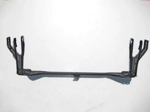 Mercedes-Benz A2216200315 Consola inferior - Soporte montaje radiador Clase S... - Imagen 1 de 4