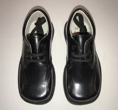PETIT SHOES SPAIN NEW BLACK PATENT LEATHER LACE SQUARE TOE BOYS DRESS SHOES SZ.9 - Image 1 of 4