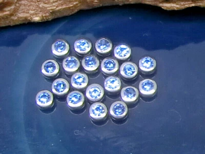 20 Stück kleine Ersatzkugeln Piercing Ø 2,5mm Kristall Aquamarin Gewinde 1,2mm - Bild 1 von 2