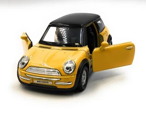 Mini Cooper Model Car Scale 1:34-39 Yellow - Picture 1 of 3