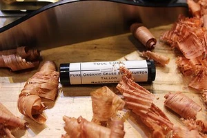 Knapp's Tool Lube, 100% Pure Organic Tallow, 5.5ml Chapstick Container Volume - Picture 1 of 4