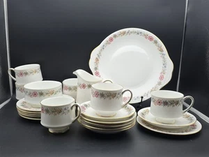 Schönes Paragon Bone China Belinda Teeservice Tassen Untertassen Kuchenteller - Bild 1 von 9